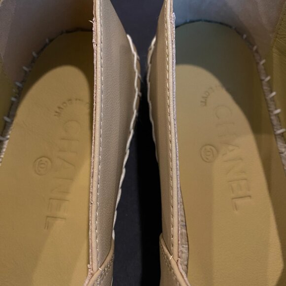 Chanel Beige/Black Lambskin Espadrilles - Picture 4 of 8